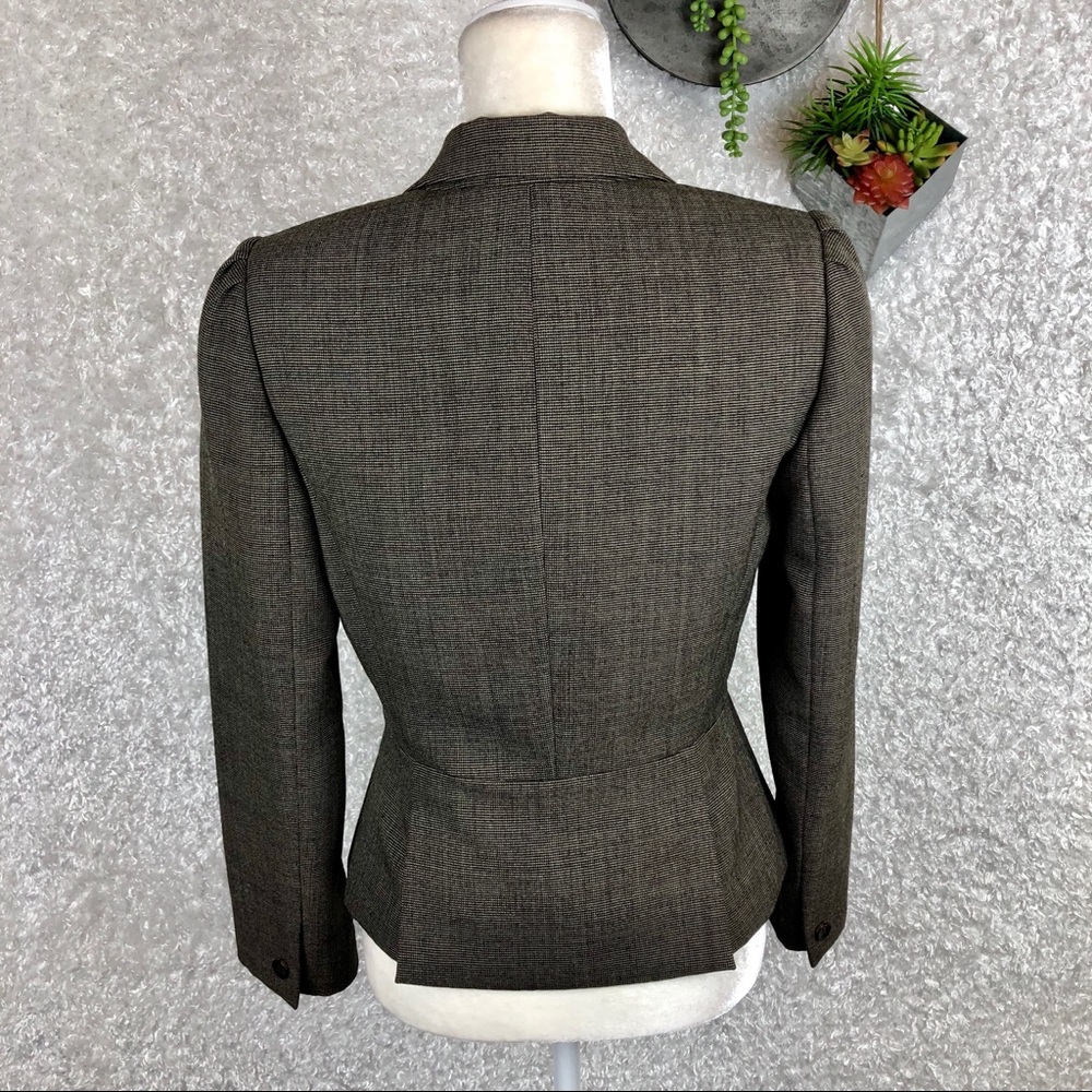 Tahari Arthur S. Levine Blazer | 4 - Picture 3 of 8